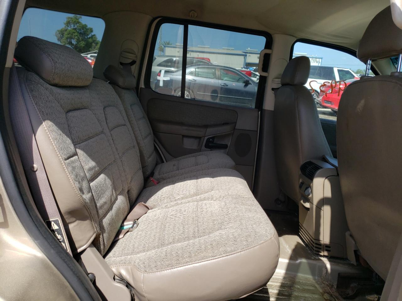 Photo 6 from auction – 2002 FORD EXPLORER X with VIN 1FMZU62KX2UD34671