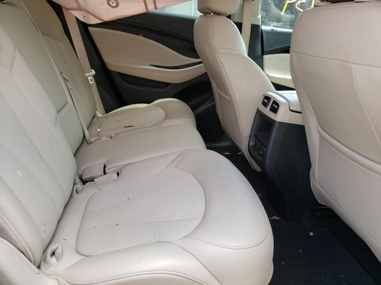 Photo 6 from auction – 2019 BUICK ENVISION P with VIN LRBFXBSA0KD008696