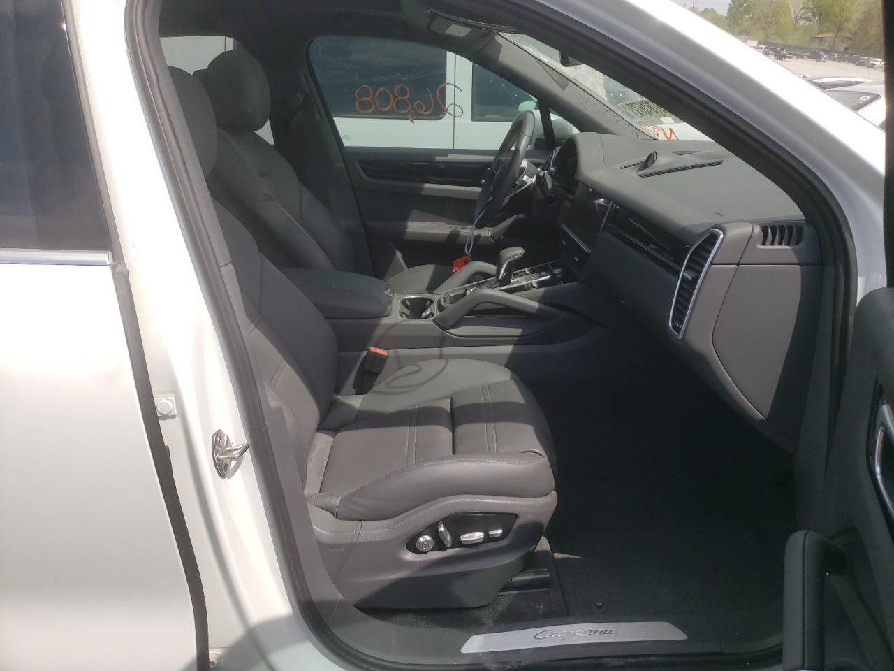 Photo 5 from auction – 2019 PORSCHE CAYENNE with VIN WP1AA2AY0KDA13844