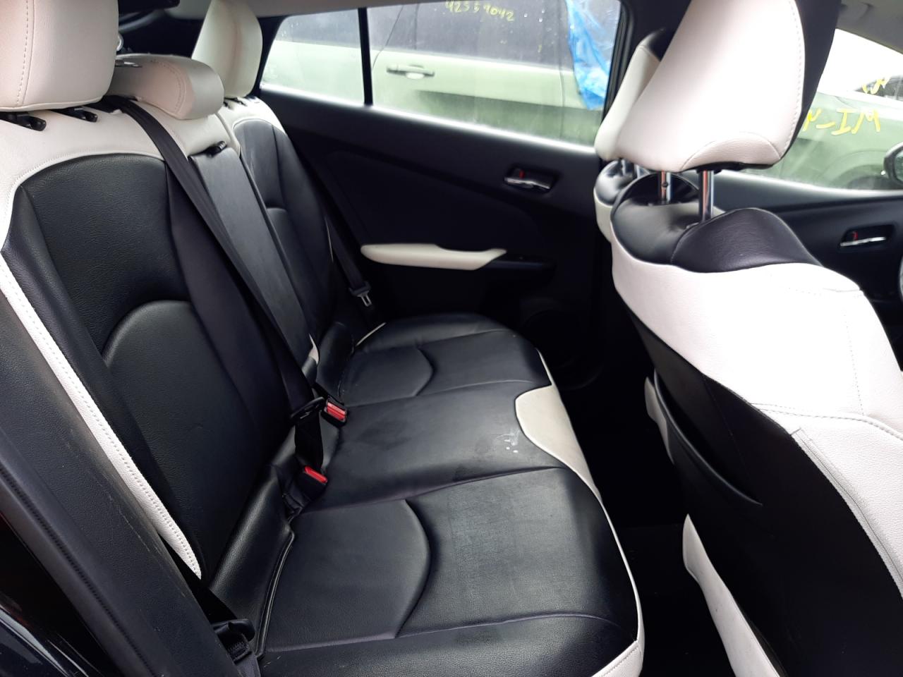 Photo 6 from auction – 2016 TOYOTA PRIUS with VIN JTDKARFU9G3518721