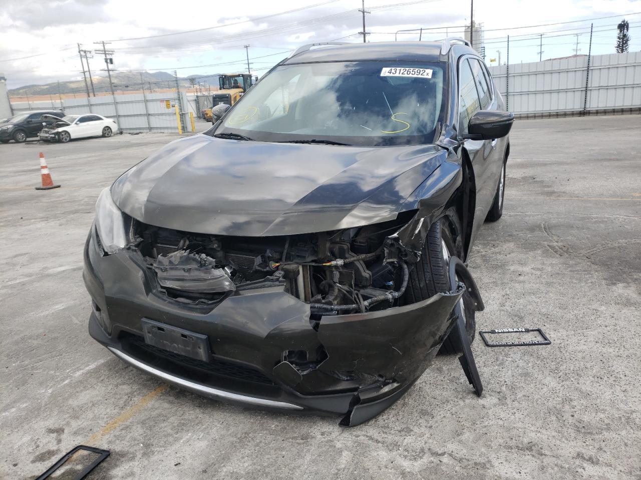 Photo 9 from auction – 2016 NISSAN ROGUE S with VIN KNMAT2MTXGP665209
