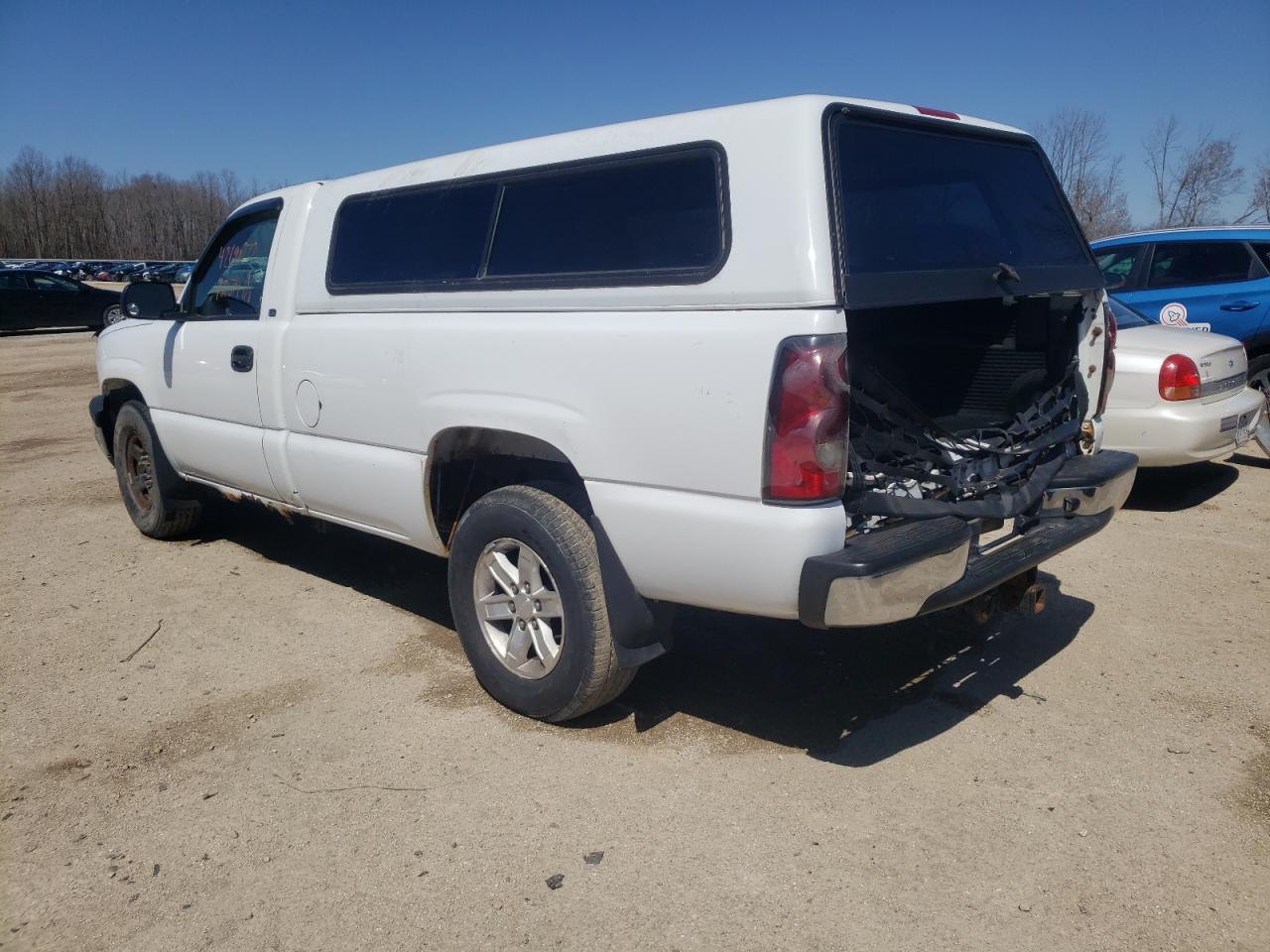 Photo 3 from auction – 2004 CHEVROLET SILVERADO with VIN 1GCEK14T74Z164826