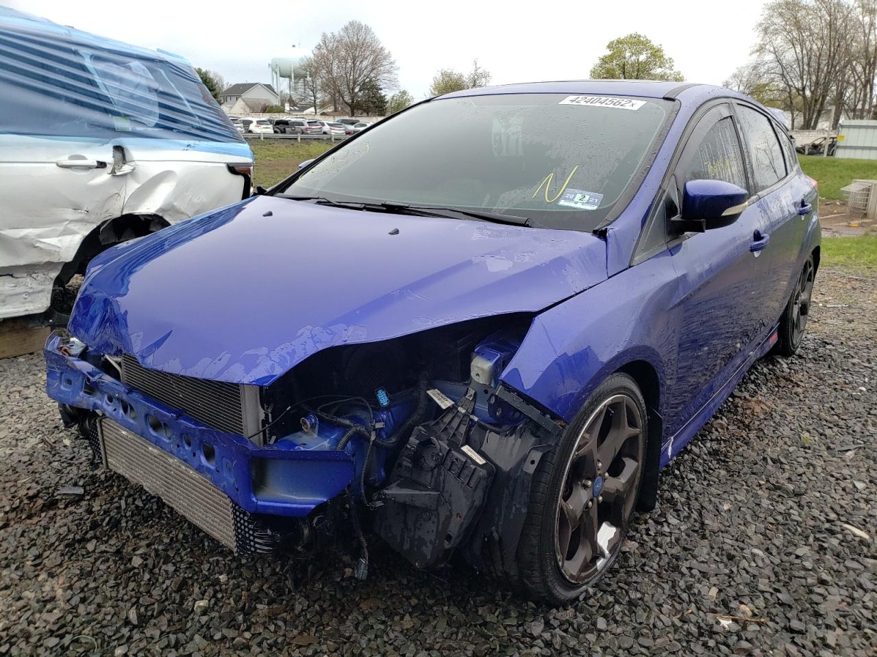 Photo 2 from auction – 2013 FORD FOCUS ST with VIN 1FADP3L97DL216060