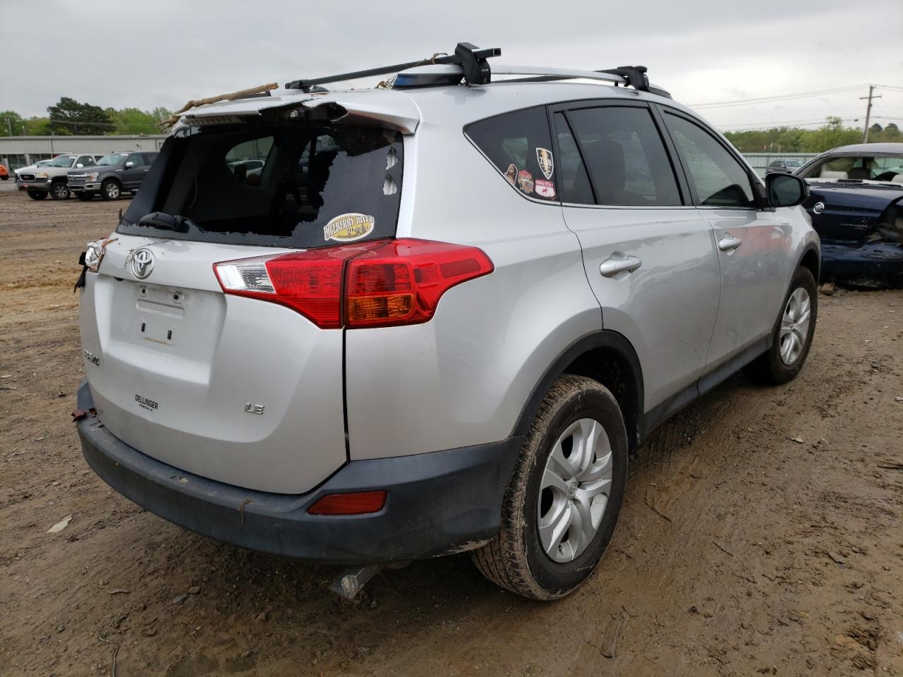 Photo 4 from auction – 2013 TOYOTA RAV4 LE with VIN JTMZFREV6D5016131