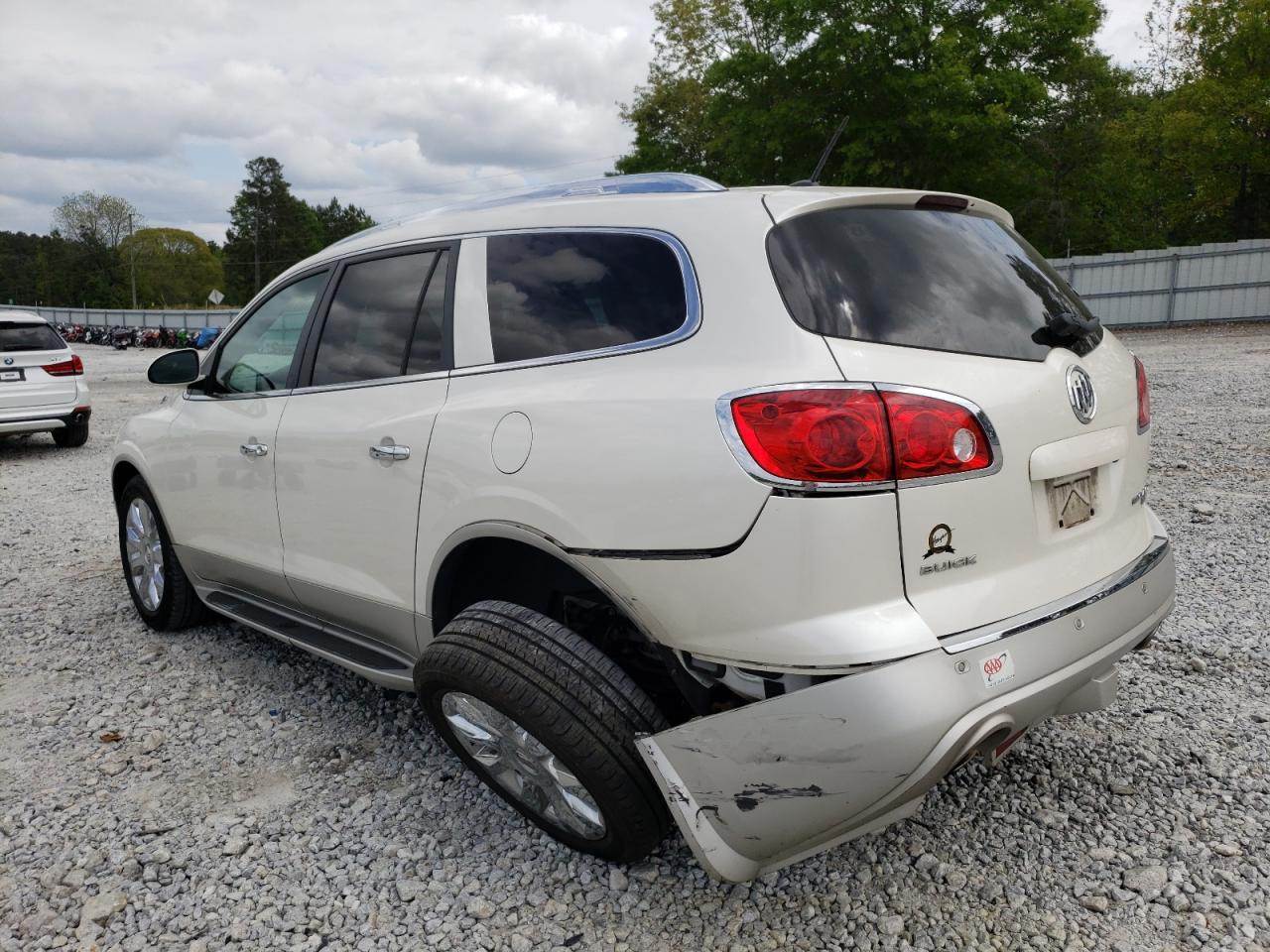 Photo 3 from auction – 2011 BUICK ENCLAVE CX with VIN 5GAKRCEDXBJ316967