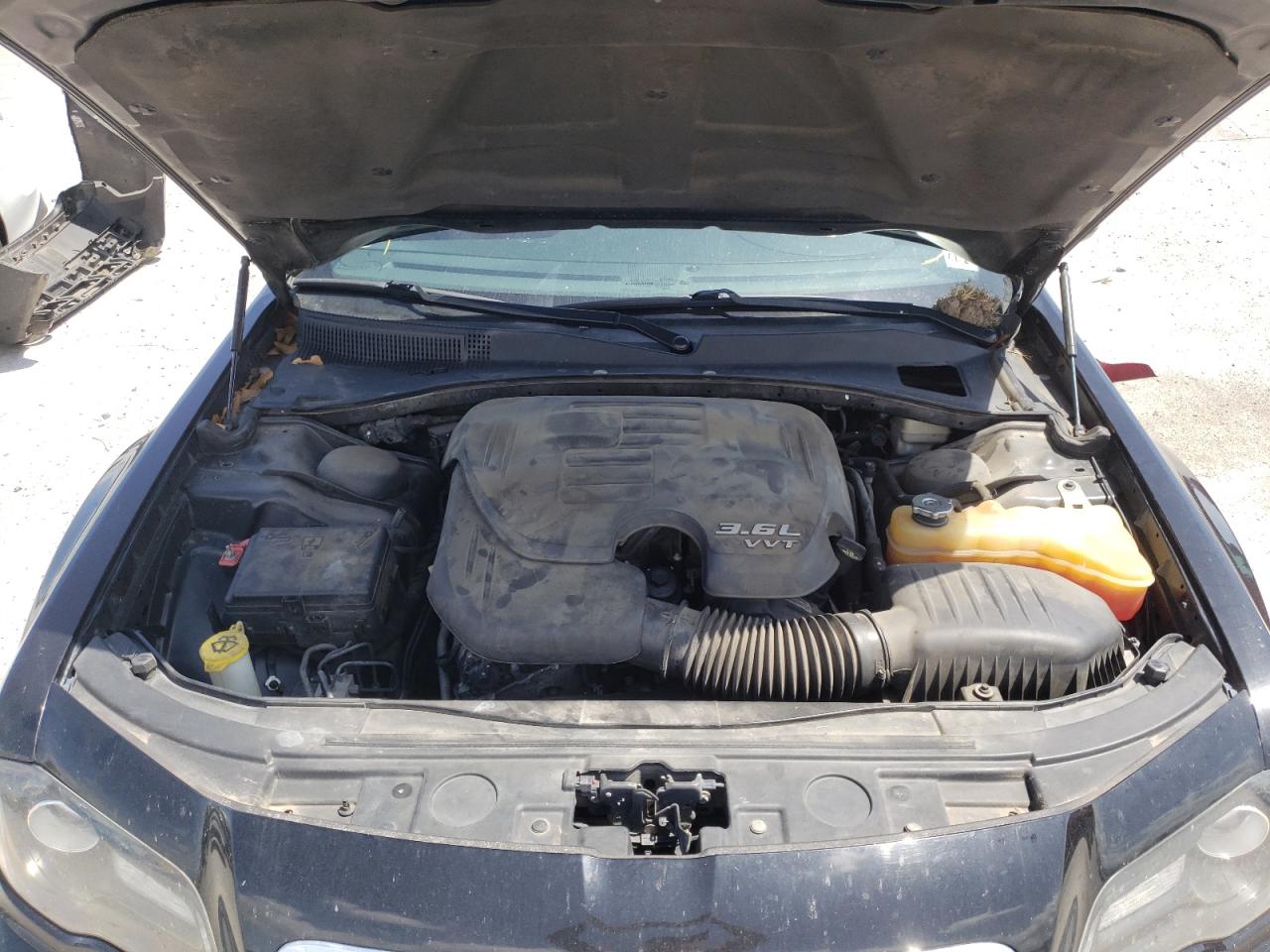 Photo 7 from auction – 2013 CHRYSLER 300 S with VIN 2C3CCABG3DH657319
