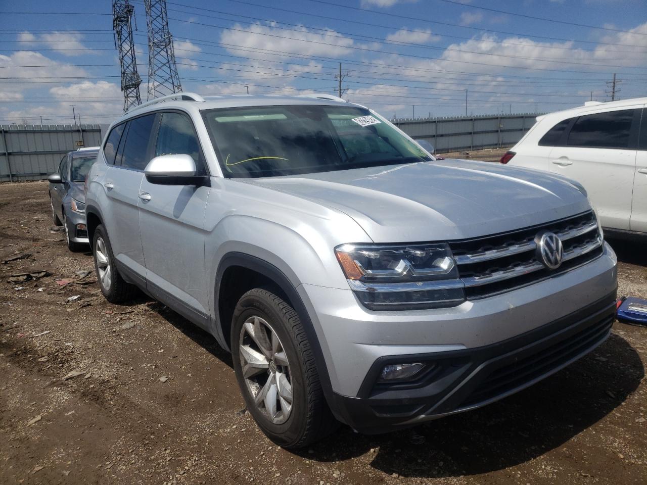 VOLKSWAGEN ATLAS SE 2018 with VIN 1V2DR2CA7JC547014 - Photo from auction