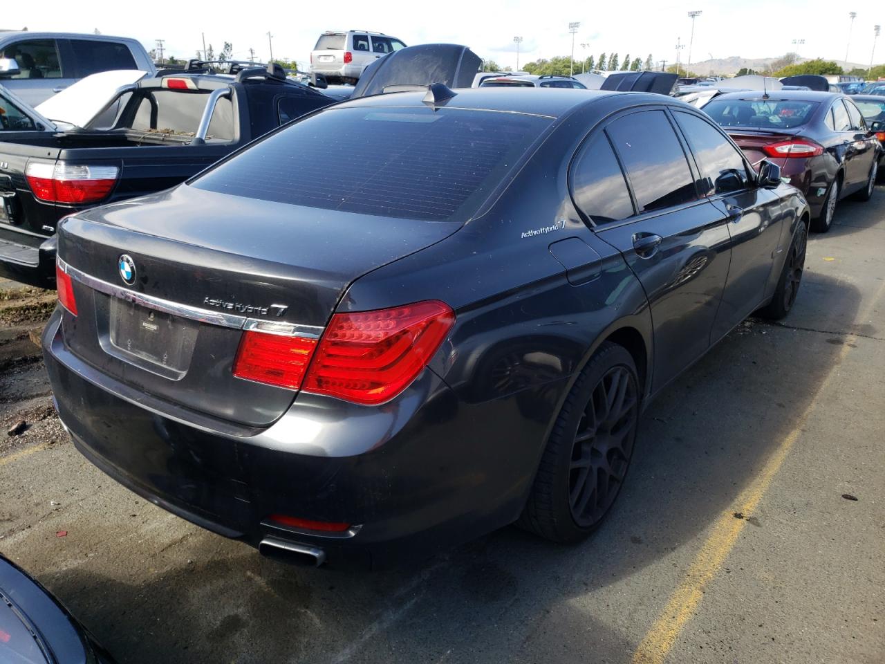 Photo 4 from auction – 2012 BMW 750 I with VIN WBAKX6C57CC197182