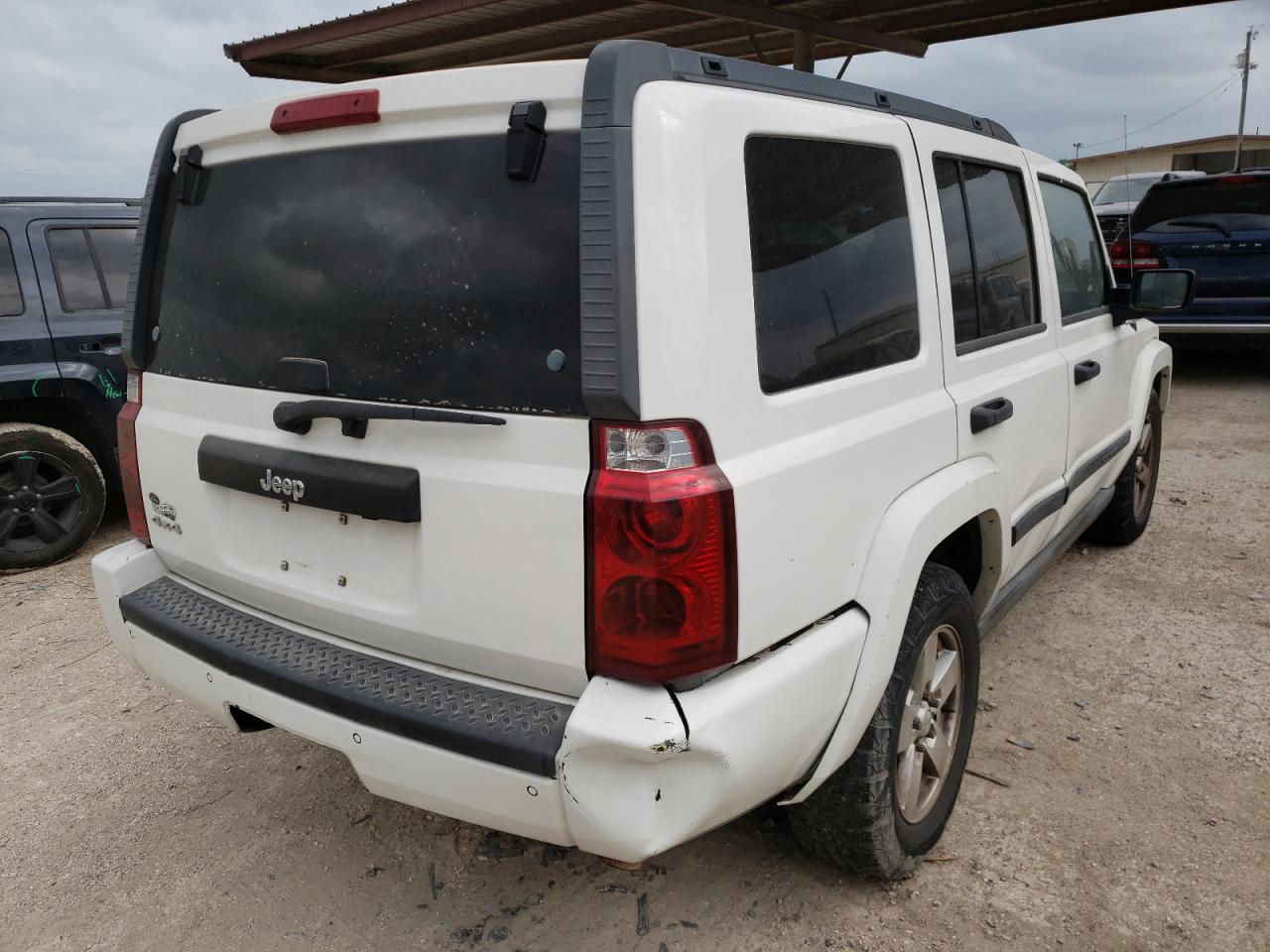 Photo 4 from auction – 2006 JEEP COMMANDER with VIN 1J8HG48N96C247197