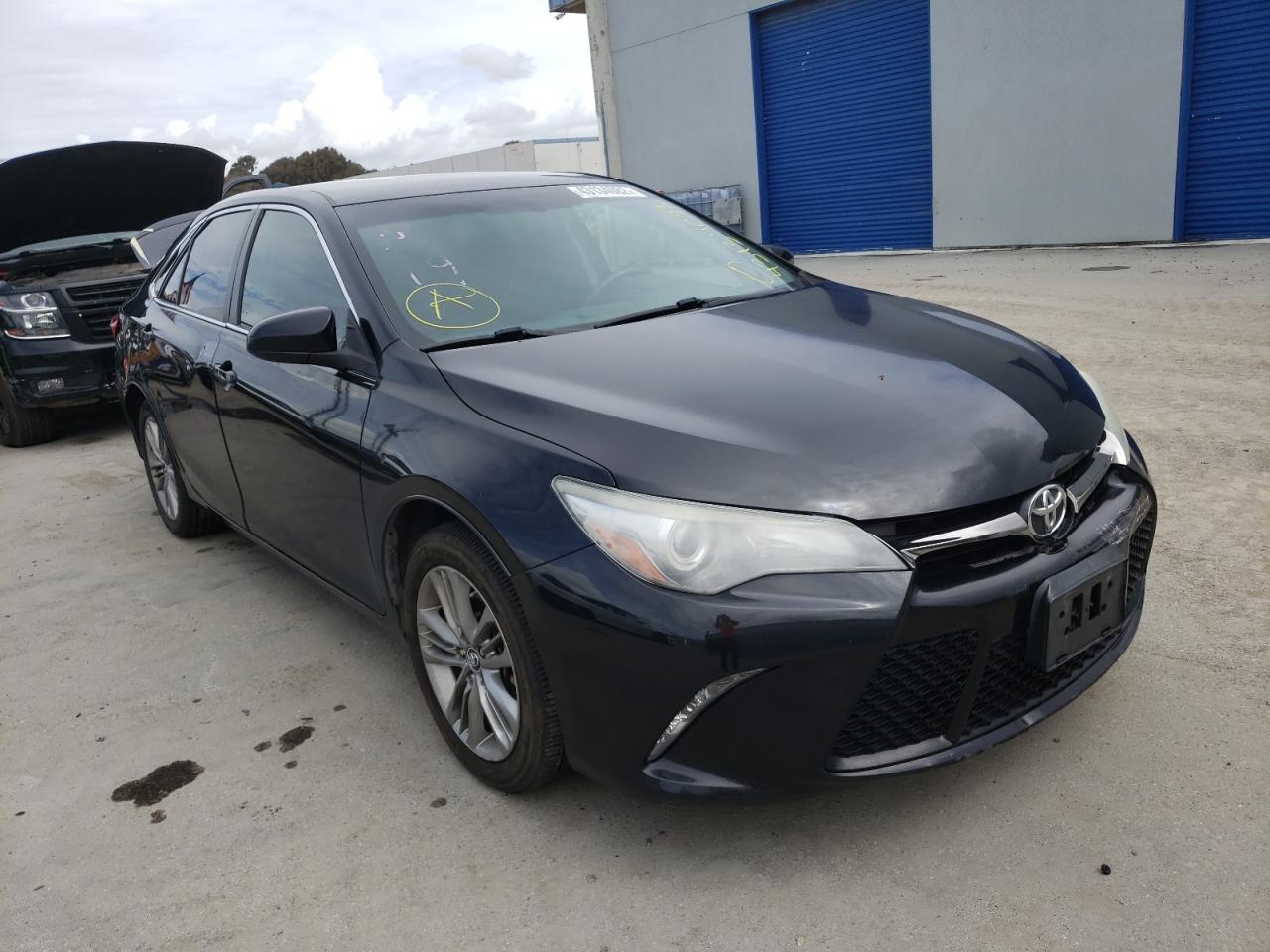 TOYOTA CAMRY LE 2015 with VIN 4T1BF1FK6FU487109 - Photo from auction