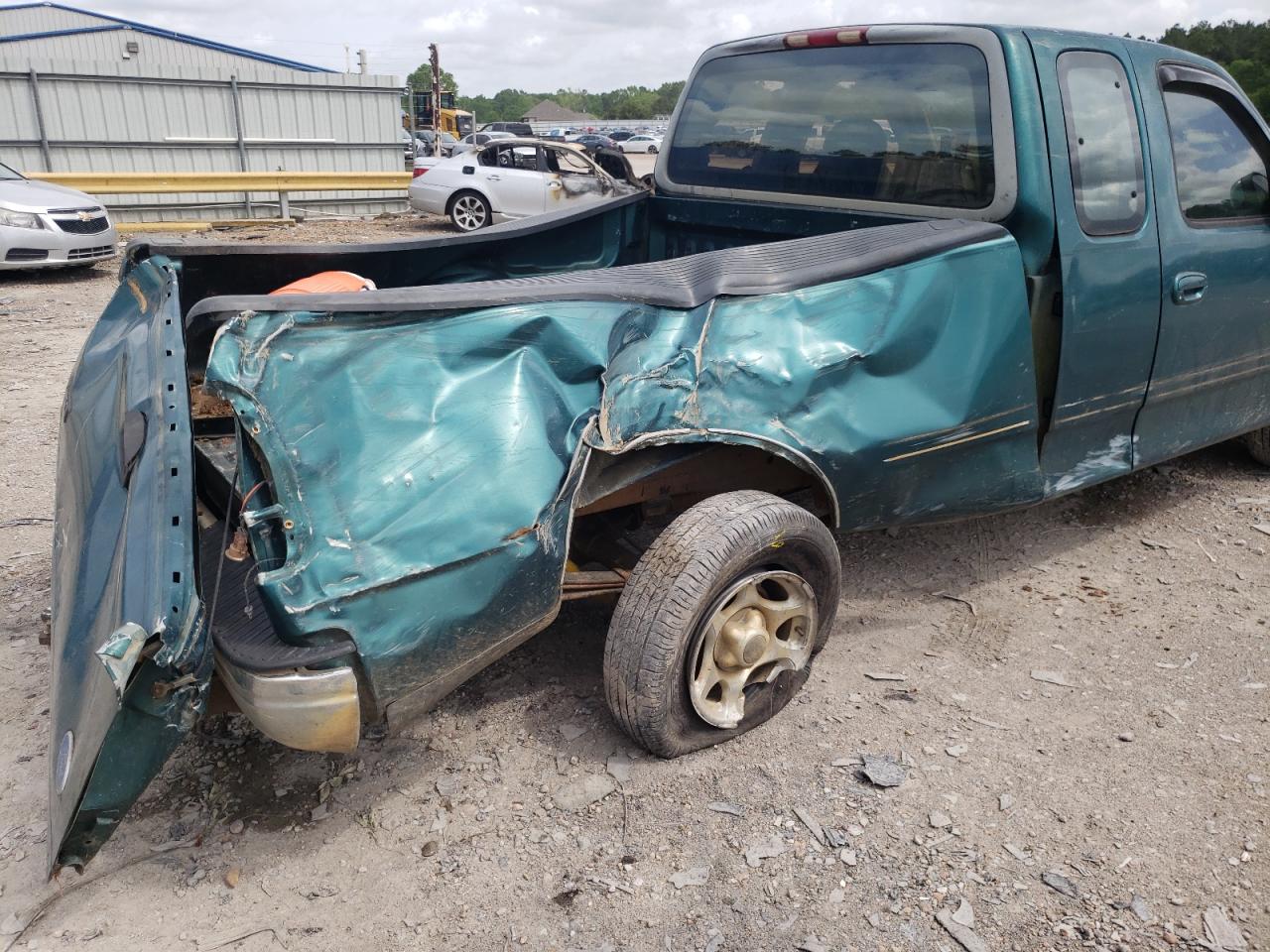 Photo 9 from auction – 1997 FORD F150 with VIN 1FTDX1769VND06167