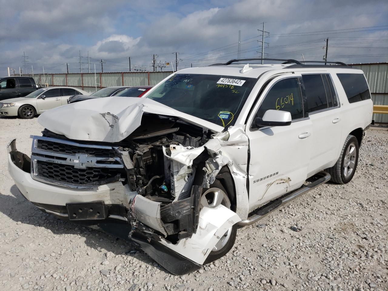 Photo 2 from auction – 2017 CHEVROLET SUBURBAN C with VIN 1GNSCHKC5HR401578