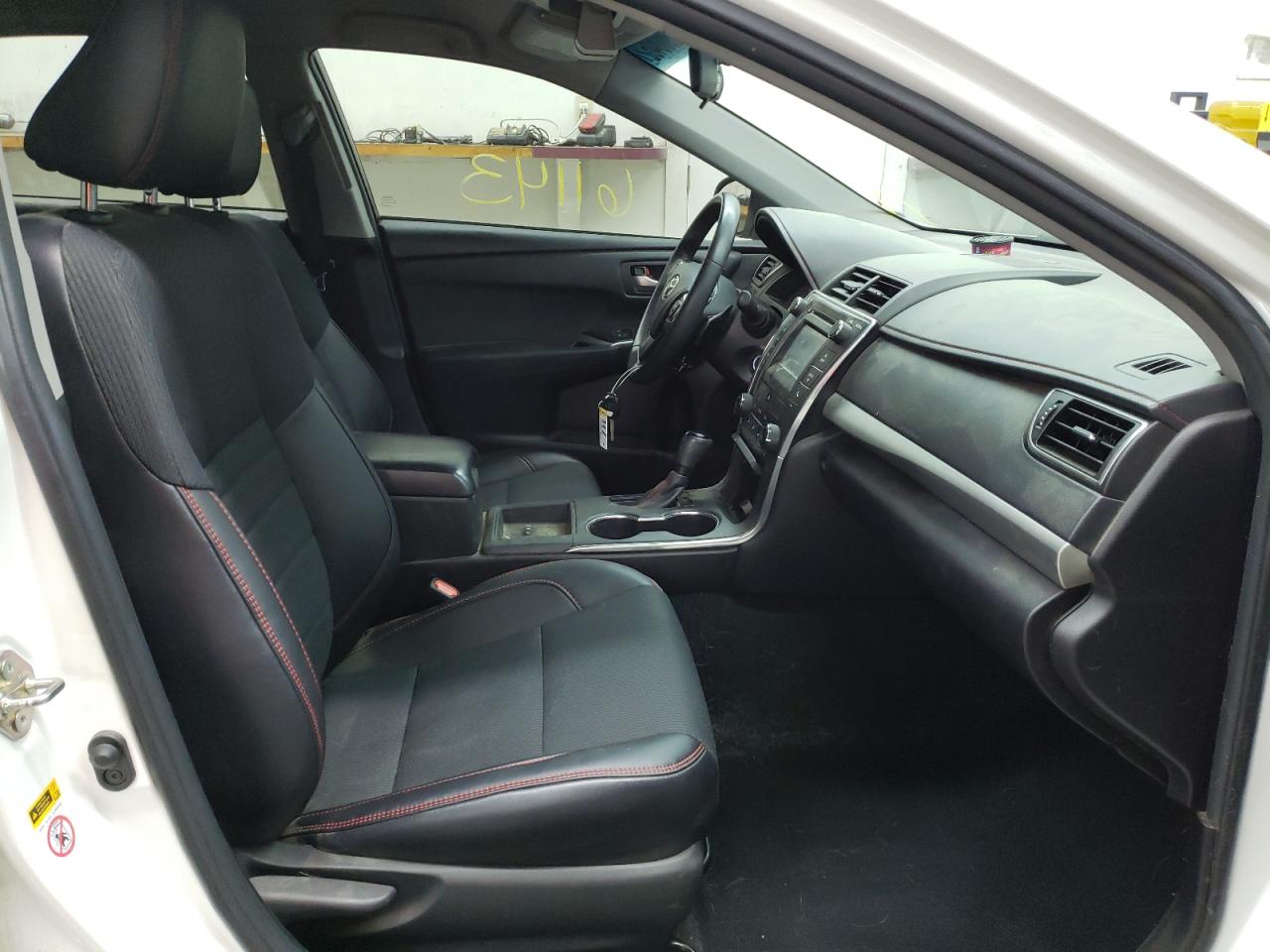 Photo 5 from auction – 2016 TOYOTA CAMRY LE with VIN 4T1BF1FK7GU171087