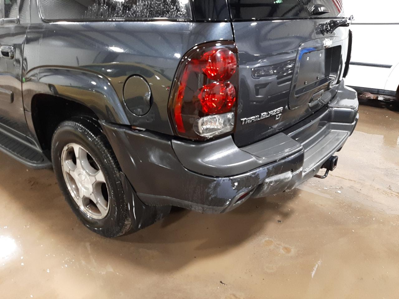 Photo 9 from auction – 2005 CHEVROLET TRAILBLAZE with VIN 1GNET16S856183221