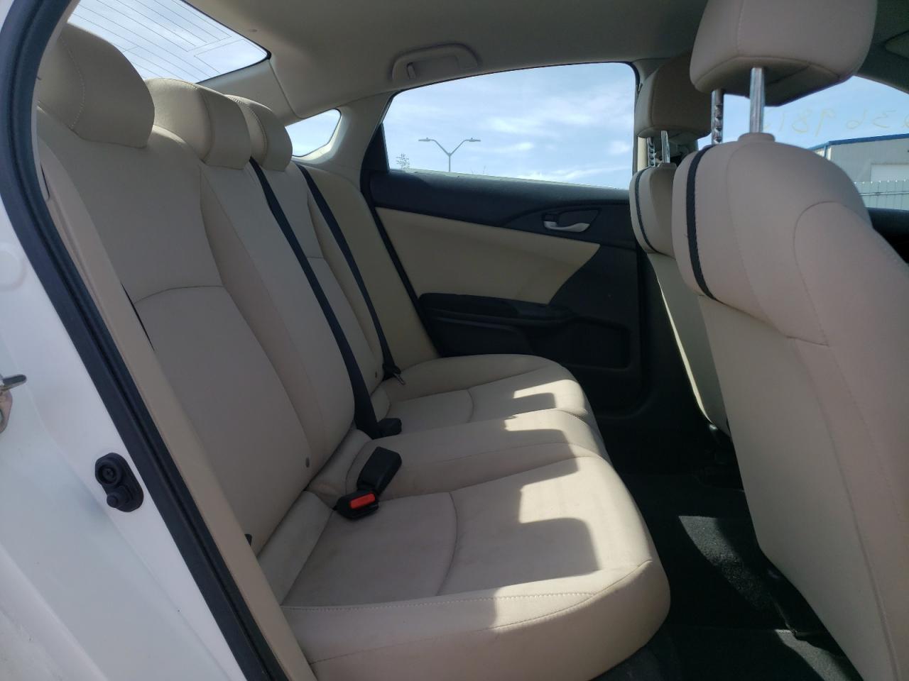 Photo 6 from auction – 2018 HONDA CIVIC LX with VIN 2HGFC2F56JH541052