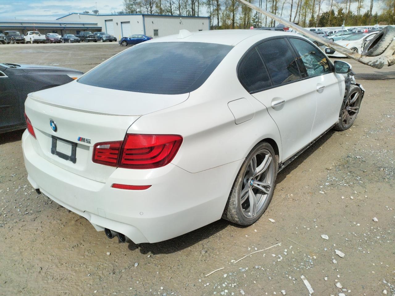Photo 4 from auction – 2013 BMW M5 with VIN WBSFV9C54DD095824