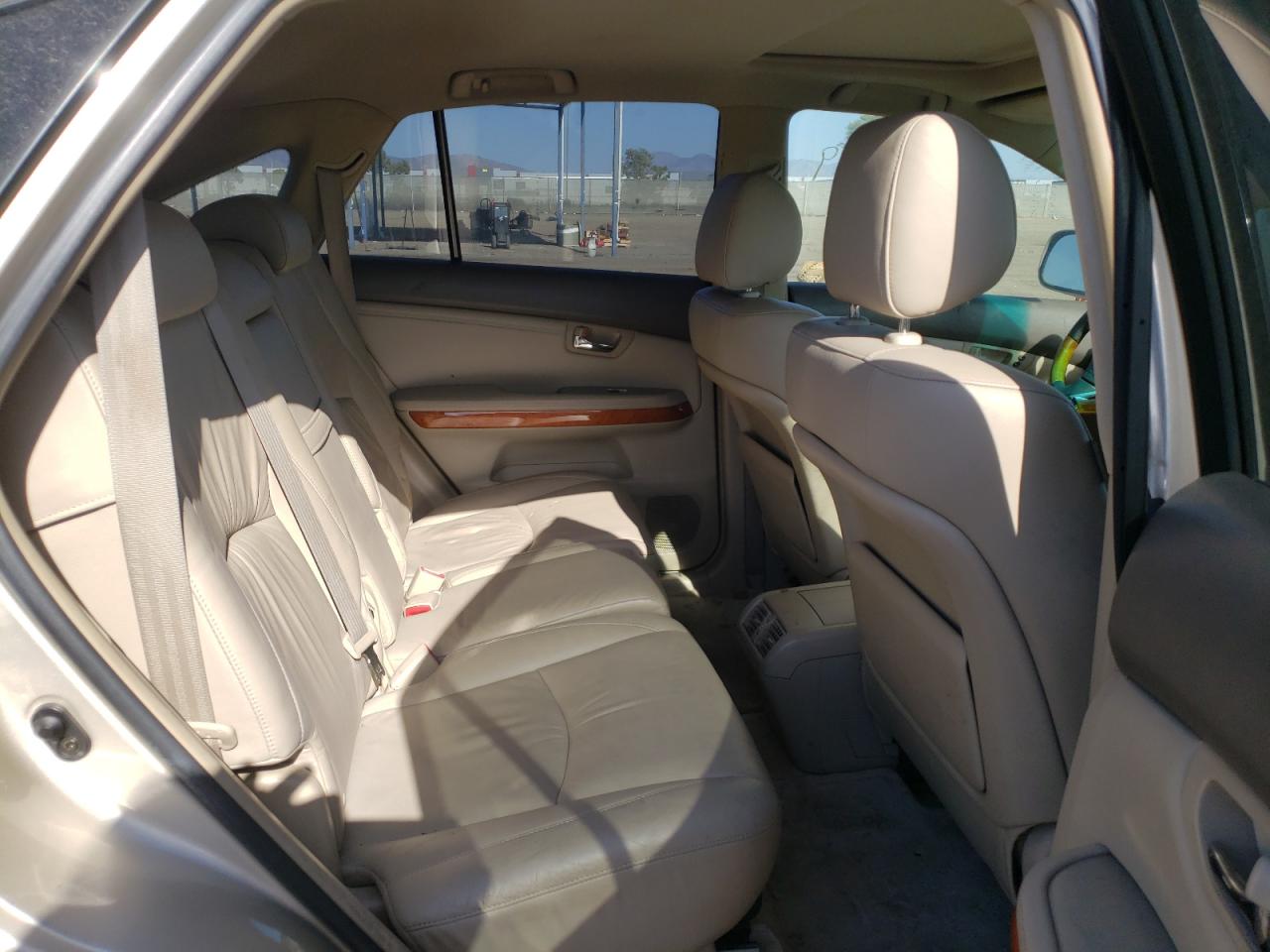 Photo 6 from auction – 2006 LEXUS RX 330 with VIN JTJGA31U260063315