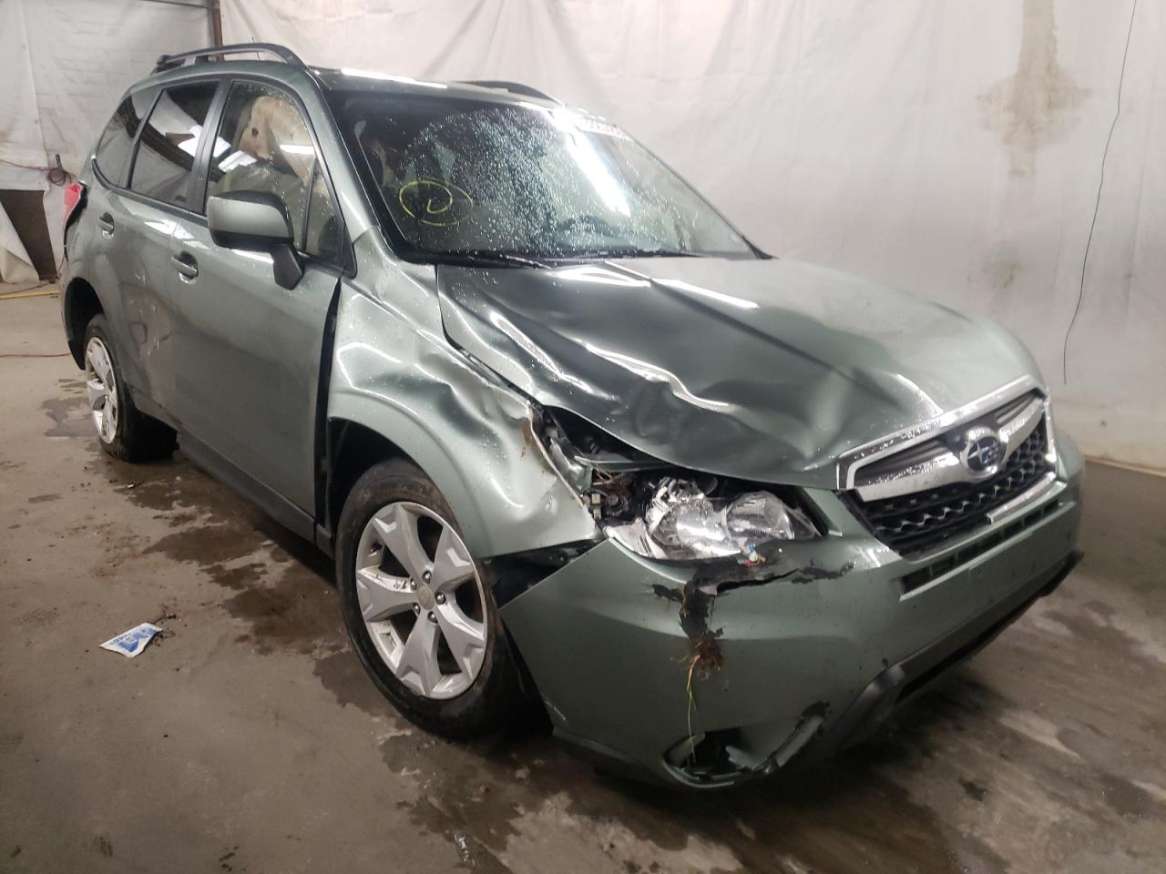 SUBARU FORESTER 2 2015 with VIN JF2SJADC8FH833749 - Photo from auction
