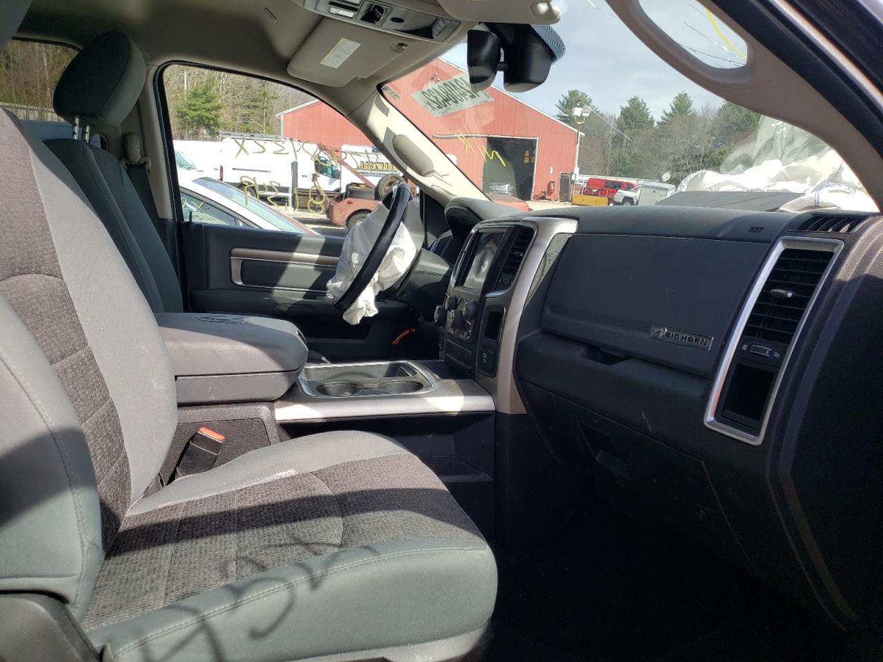 Photo 5 from auction – 2018 RAM 1500 SLT with VIN 3C6RR7LT5JG186554