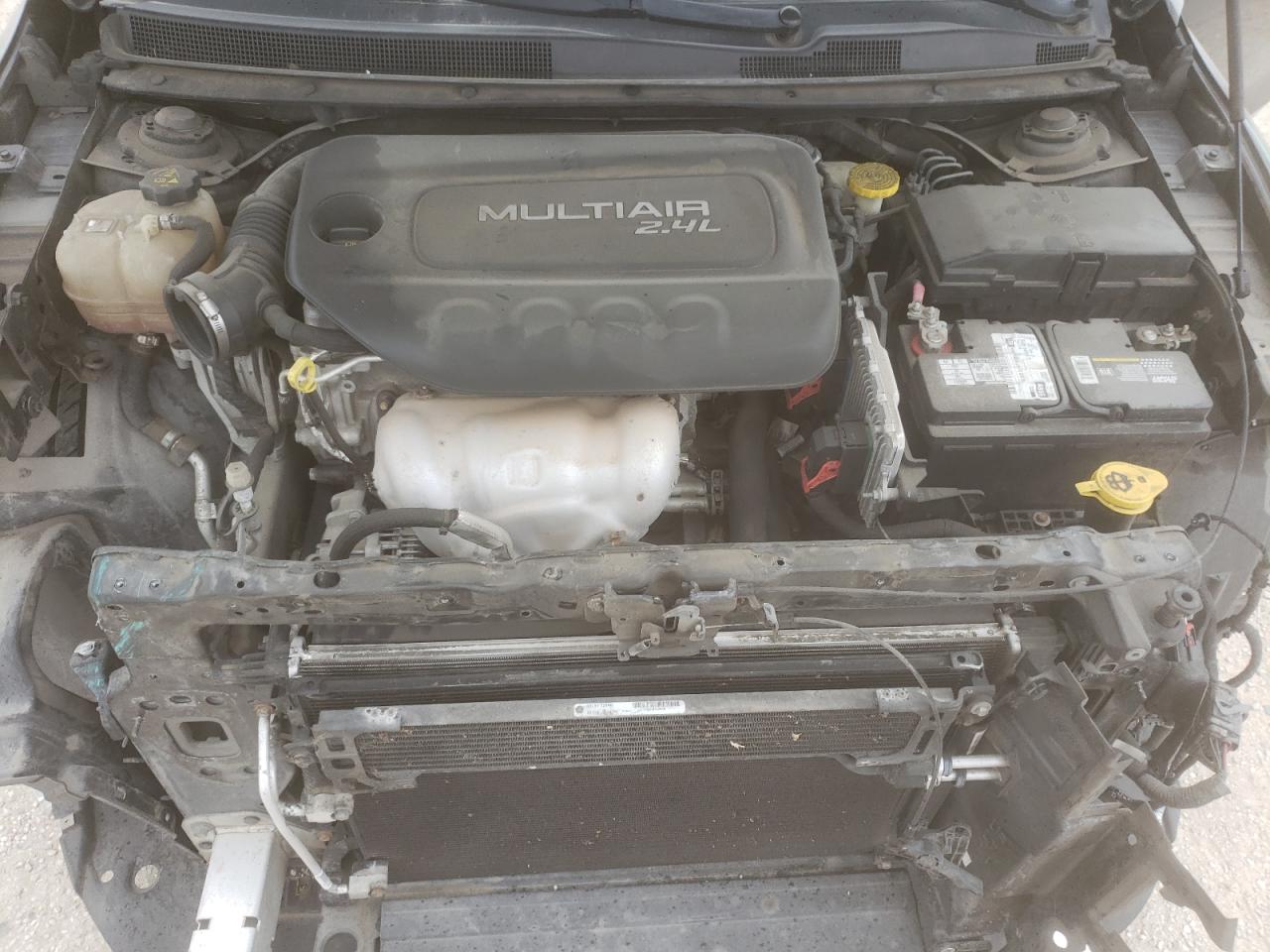 Photo 7 from auction – 2015 CHRYSLER 200 S with VIN 1C3CCCBB3FN614299