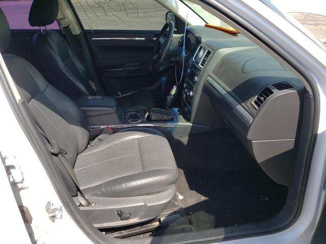 Photo 5 from auction – 2010 CHRYSLER 300 TOURIN with VIN 2C3CA5CV3AH325872