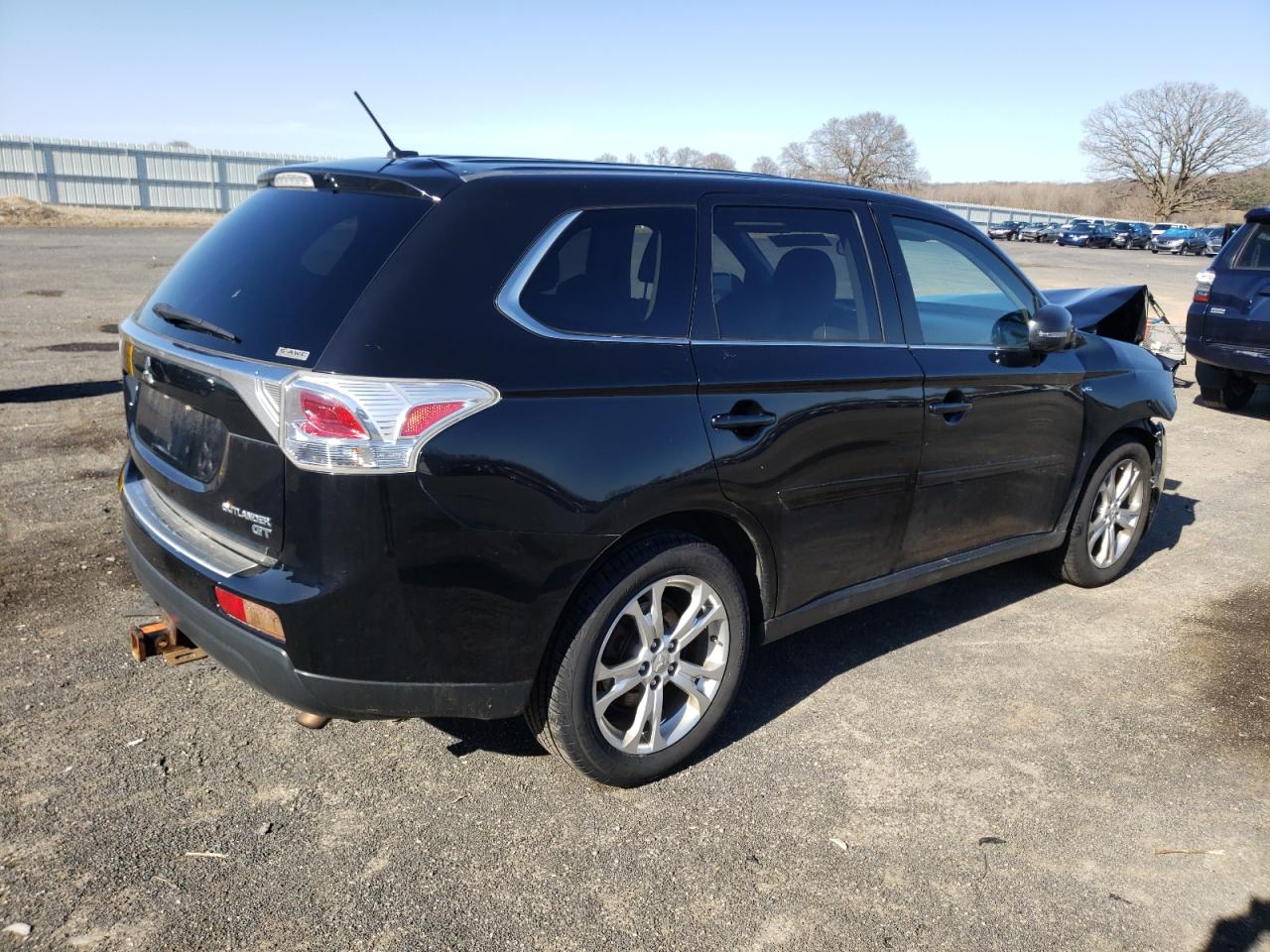 Photo 4 from auction – 2014 MITSUBISHI OUTLANDER with VIN JA4JZ4AX0EZ008481