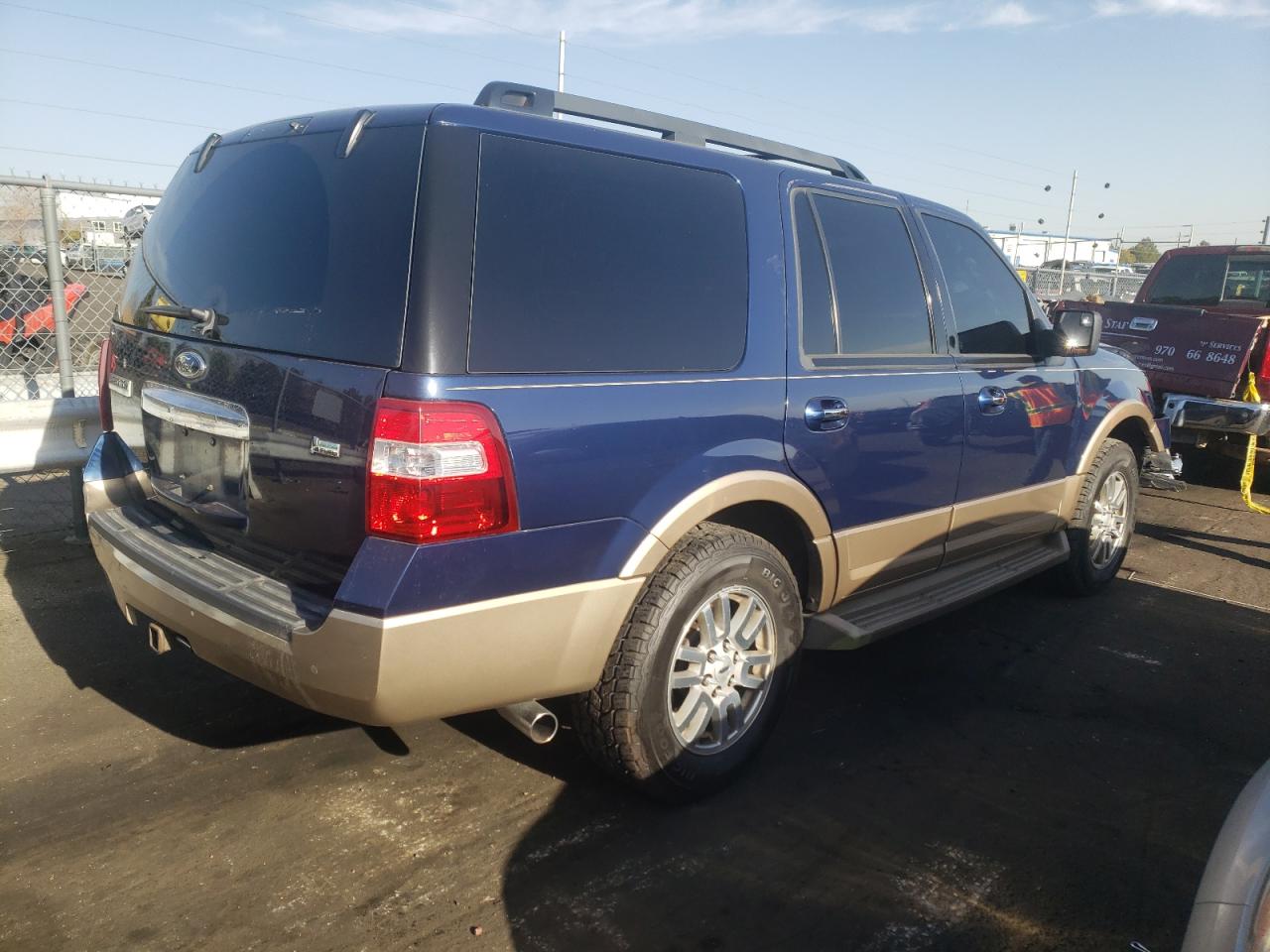 Photo 4 from auction – 2012 FORD EXPEDITION with VIN 1FMJU1H54CEF67829