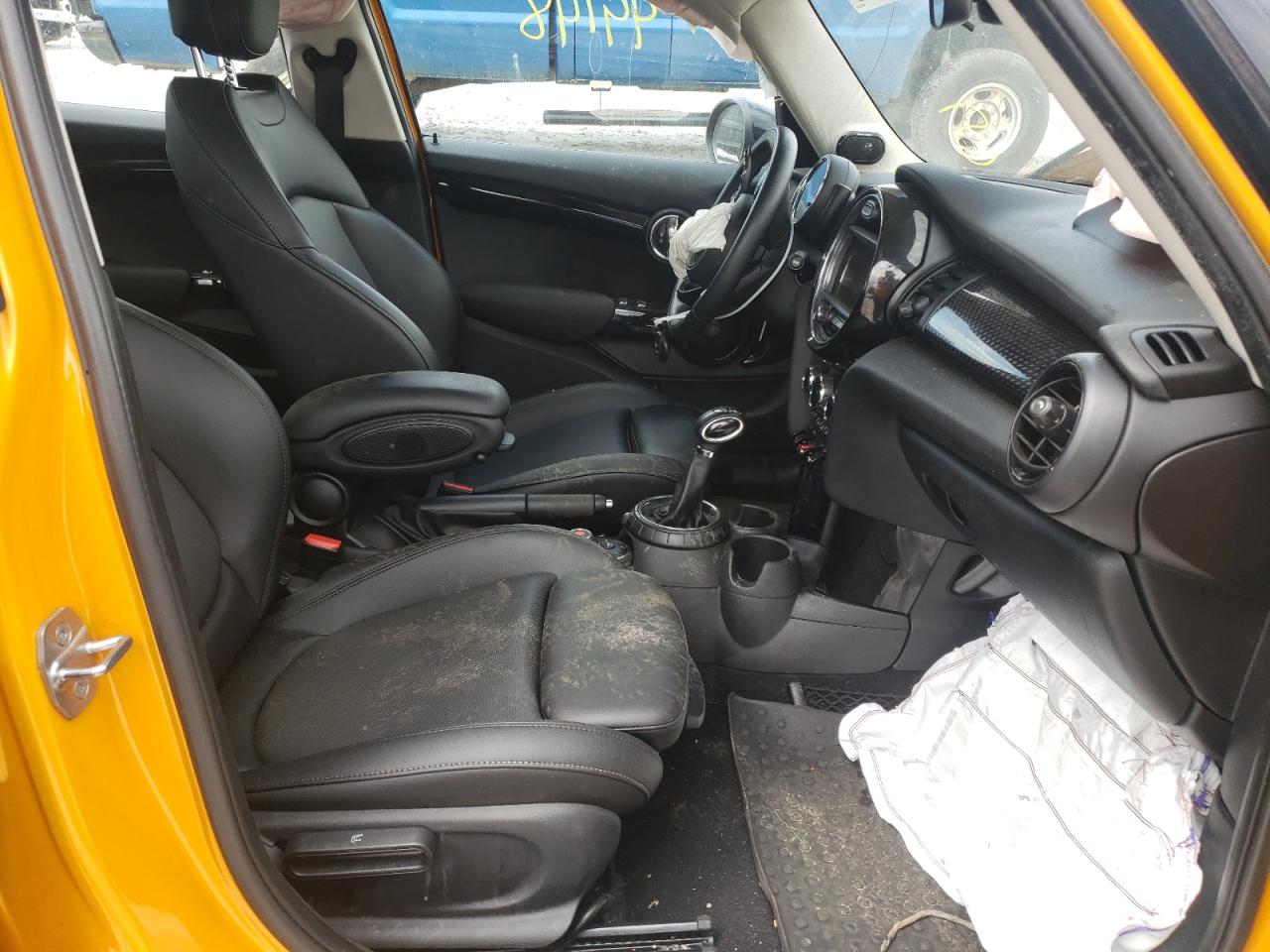 Photo 5 from auction – 2016 MINI COOPER S with VIN WMWXU3C55G2D31103