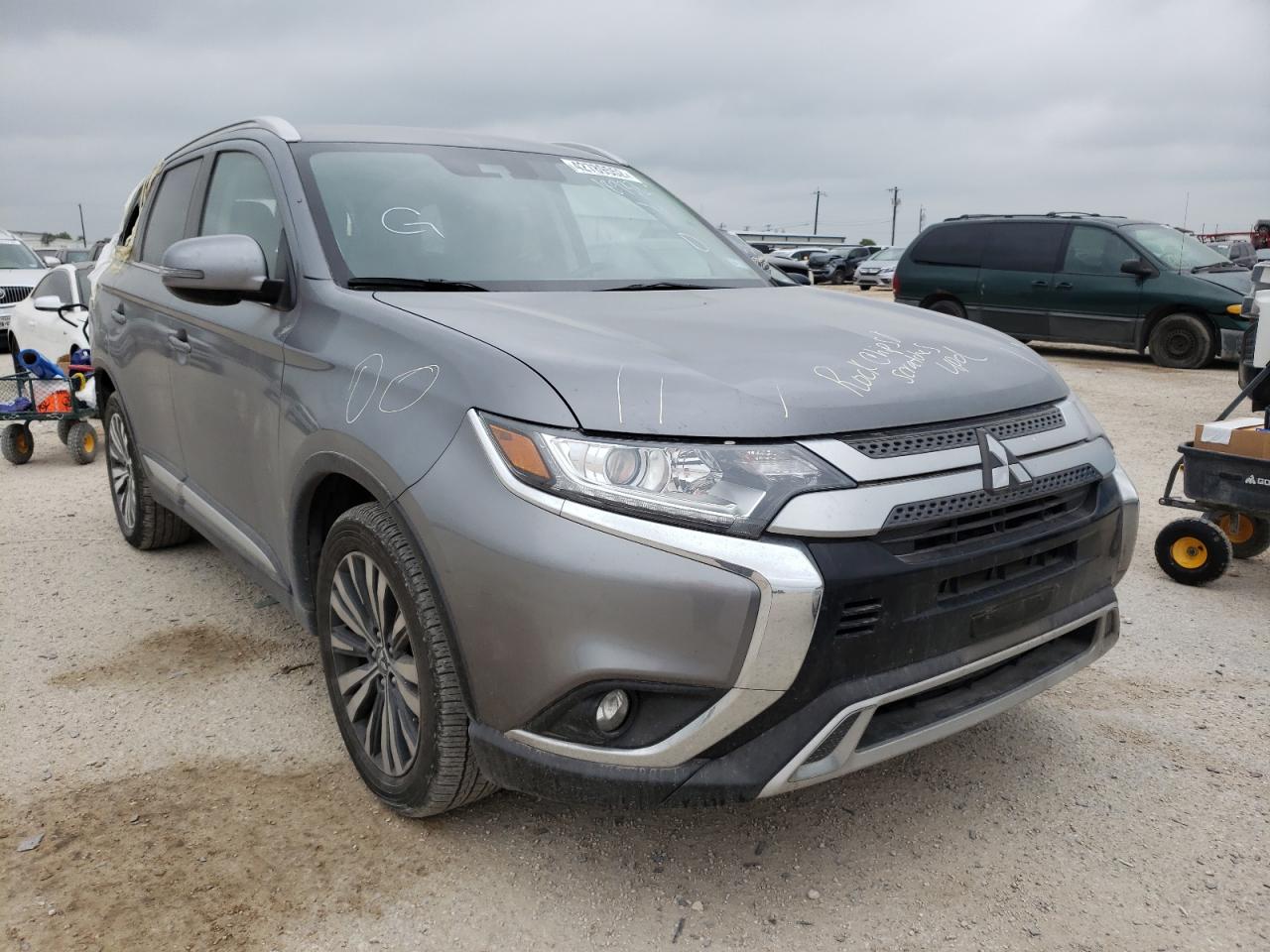 MITSUBISHI OUTLANDER 2020 with VIN JA4AD3A35LJ001270 - Photo from auction