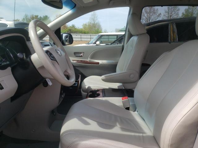 Photo 8 from auction – 2013 TOYOTA SIENNA XLE with VIN 5TDYK3DC8DS368741