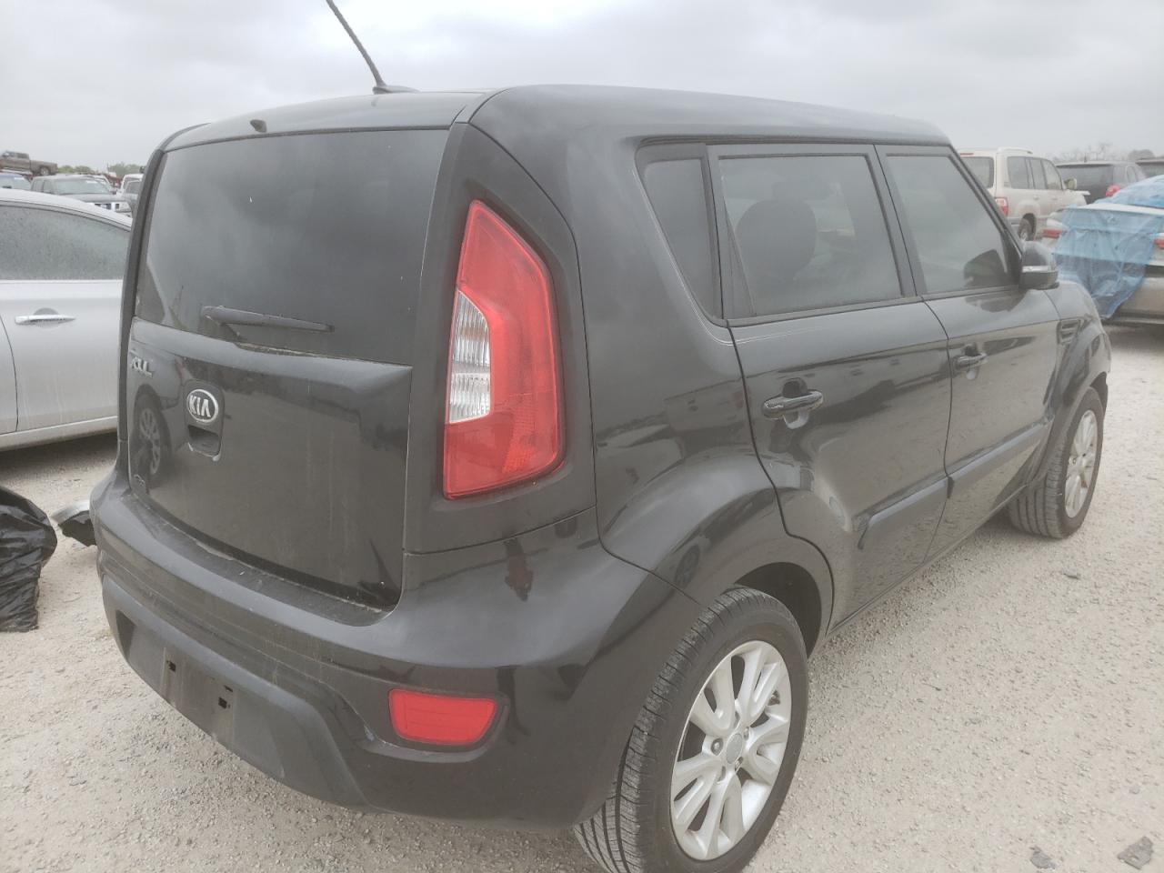 Photo 4 from auction – 2013 KIA SOUL + with VIN KNDJT2A6XD7529253
