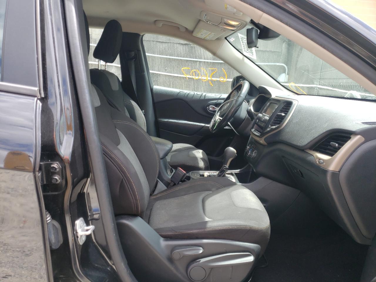 Photo 5 from auction – 2016 JEEP CHEROKEE S with VIN 1C4PJLAB9GW179451