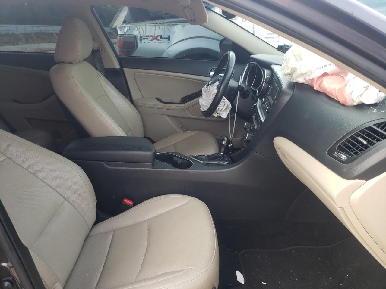 Photo 5 from auction – 2015 KIA OPTIMA EX with VIN 5XXGN4A72FG431806