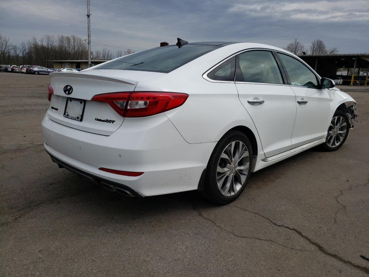 Photo 4 from auction – 2017 HYUNDAI SONATA SPO with VIN 5NPE34AB5HH510041