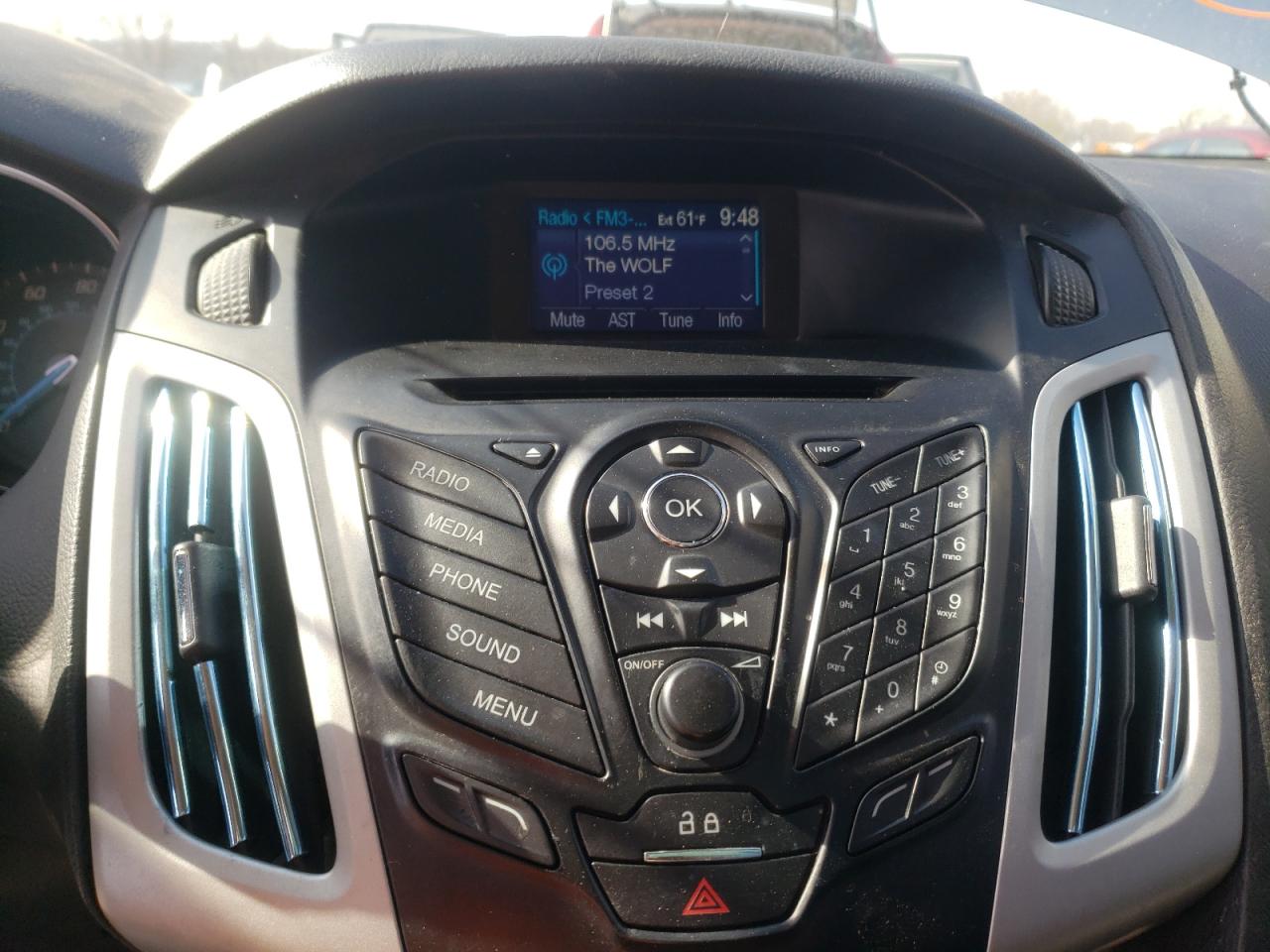 Photo 9 from auction – 2013 FORD FOCUS SE with VIN 1FADP3K22DL325630