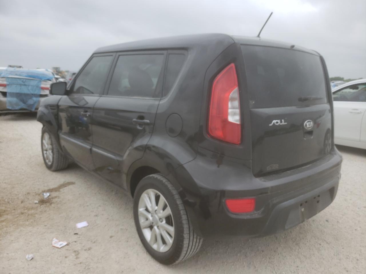 Photo 3 from auction – 2013 KIA SOUL + with VIN KNDJT2A6XD7529253