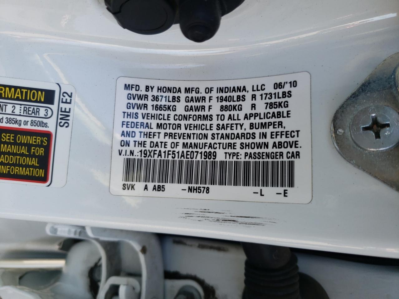 Photo 10 from auction – 2010 HONDA CIVIC LX with VIN 19XFA1F51AE071989