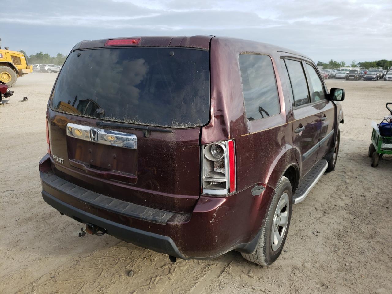 Photo 4 from auction – 2010 HONDA PILOT LX with VIN 5FNYF3H28AB020623