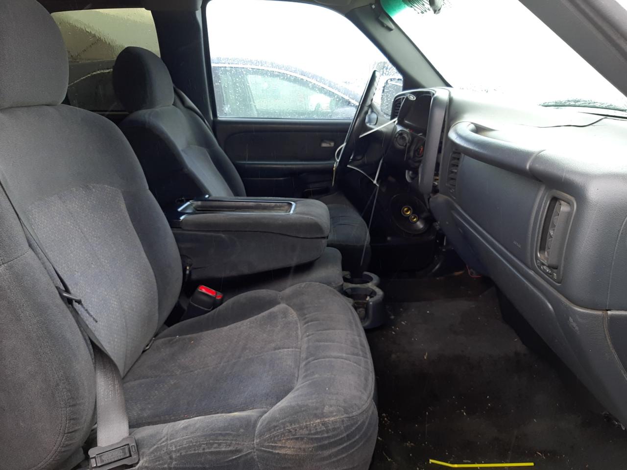 Photo 5 from auction – 2001 CHEVROLET SILVERADO with VIN 2GCEC19V511117905