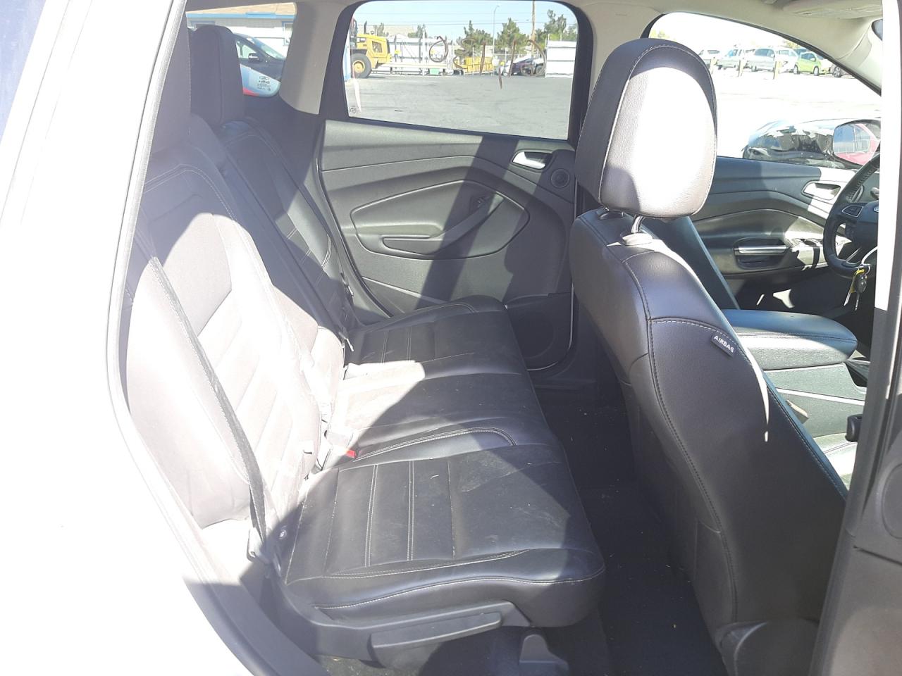 Photo 6 from auction – 2017 FORD ESCAPE SE with VIN 1FMCU0G96HUB61040