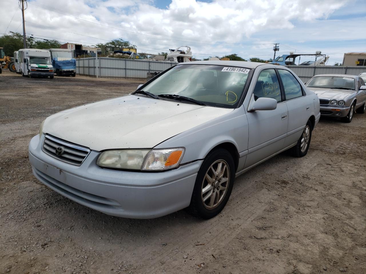Photo 2 from auction – 2001 TOYOTA CAMRY LE with VIN JT2BF28K910323045