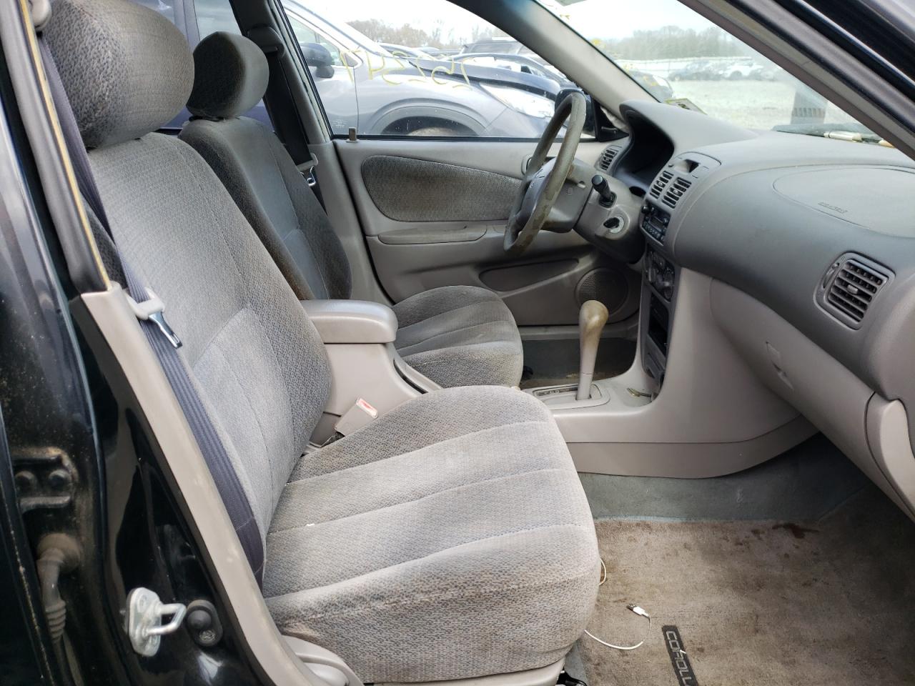 Photo 5 from auction – 2001 TOYOTA COROLLA CE with VIN 1NXBR12E01Z545988