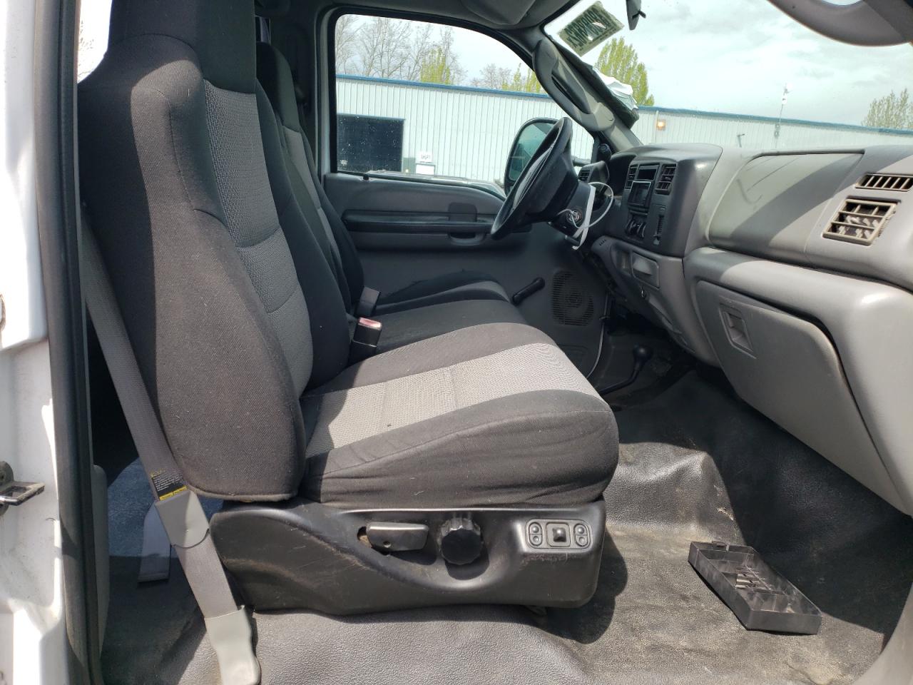 Photo 5 from auction – 2004 FORD F250 SUPER with VIN 1FTNW21P14EB80562