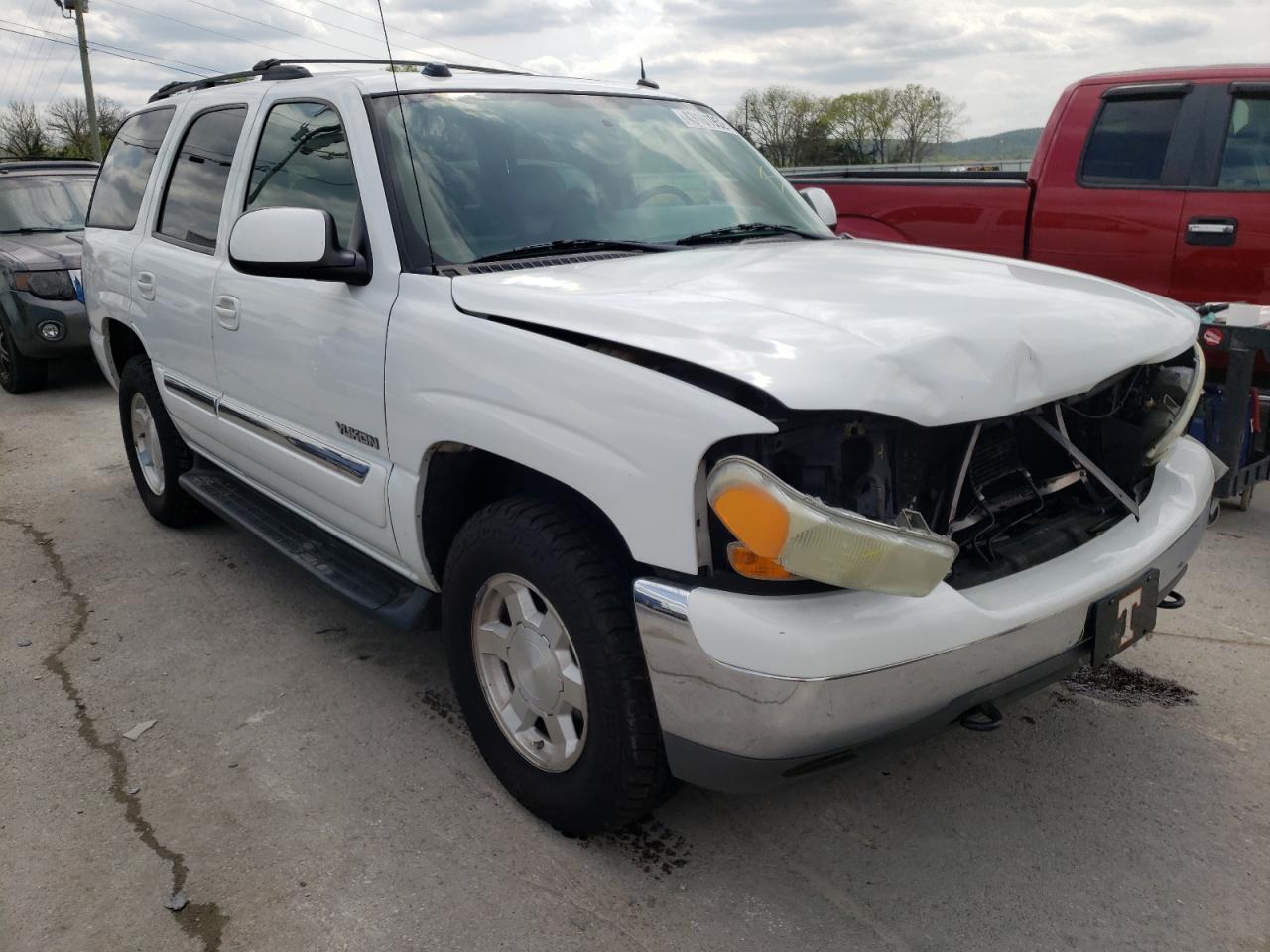 GMC YUKON 2004 with VIN 1GKEC13Z64J325401 - Photo from auction