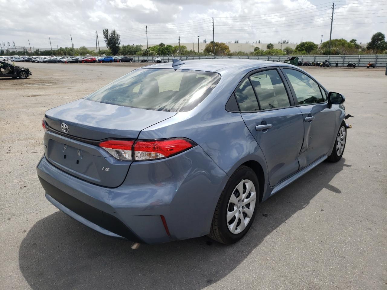 Photo 4 from auction – 2022 TOYOTA COROLLA LE with VIN JTDEPMAE4N3015402
