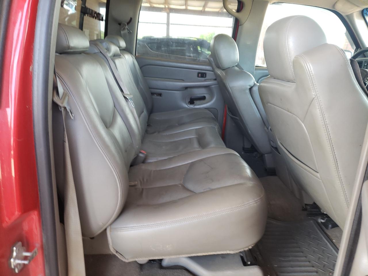 Photo 6 from auction – 2005 CHEVROLET SILVERADO with VIN 2GCEK13T151160282