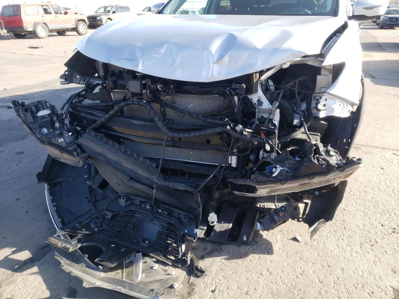 Photo 9 from auction – 2018 NISSAN ROGUE S with VIN KNMAT2MV0JP582400