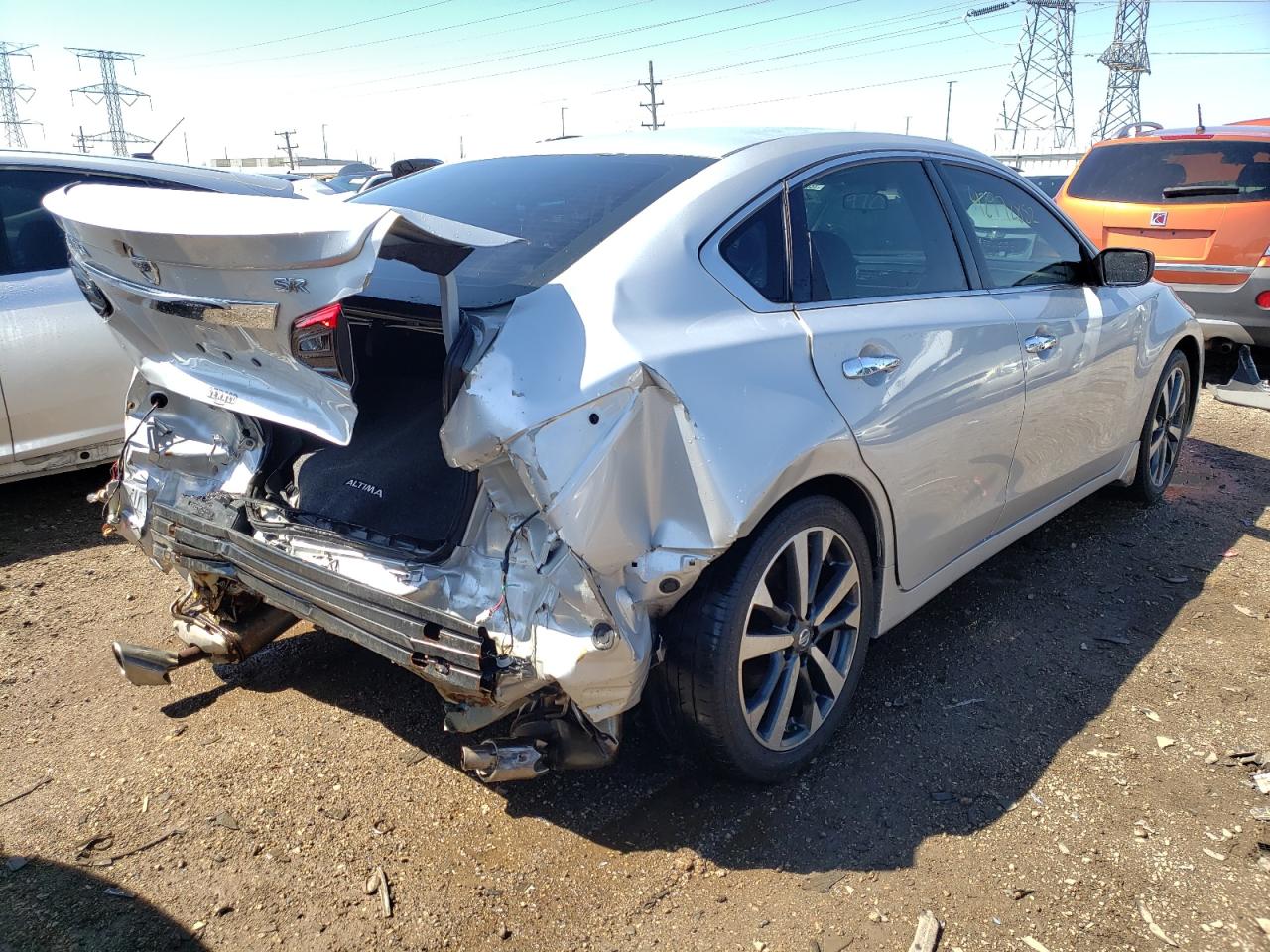 Photo 4 from auction – 2017 NISSAN ALTIMA 2.5 with VIN 1N4AL3AP3HC279842