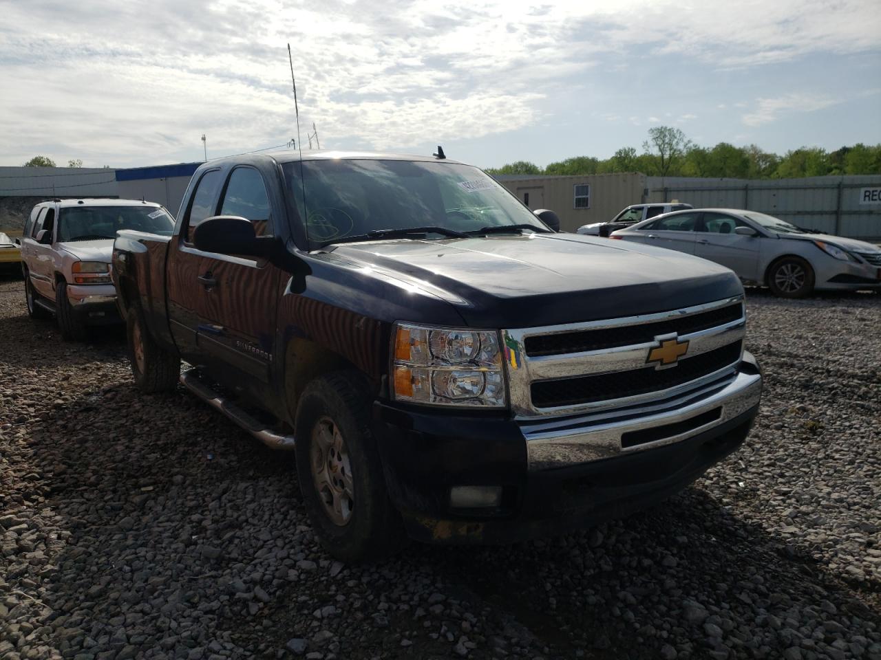 CHEVROLET SILVERADO 2009 with VIN 1GCEK29039Z188374 - Photo from auction