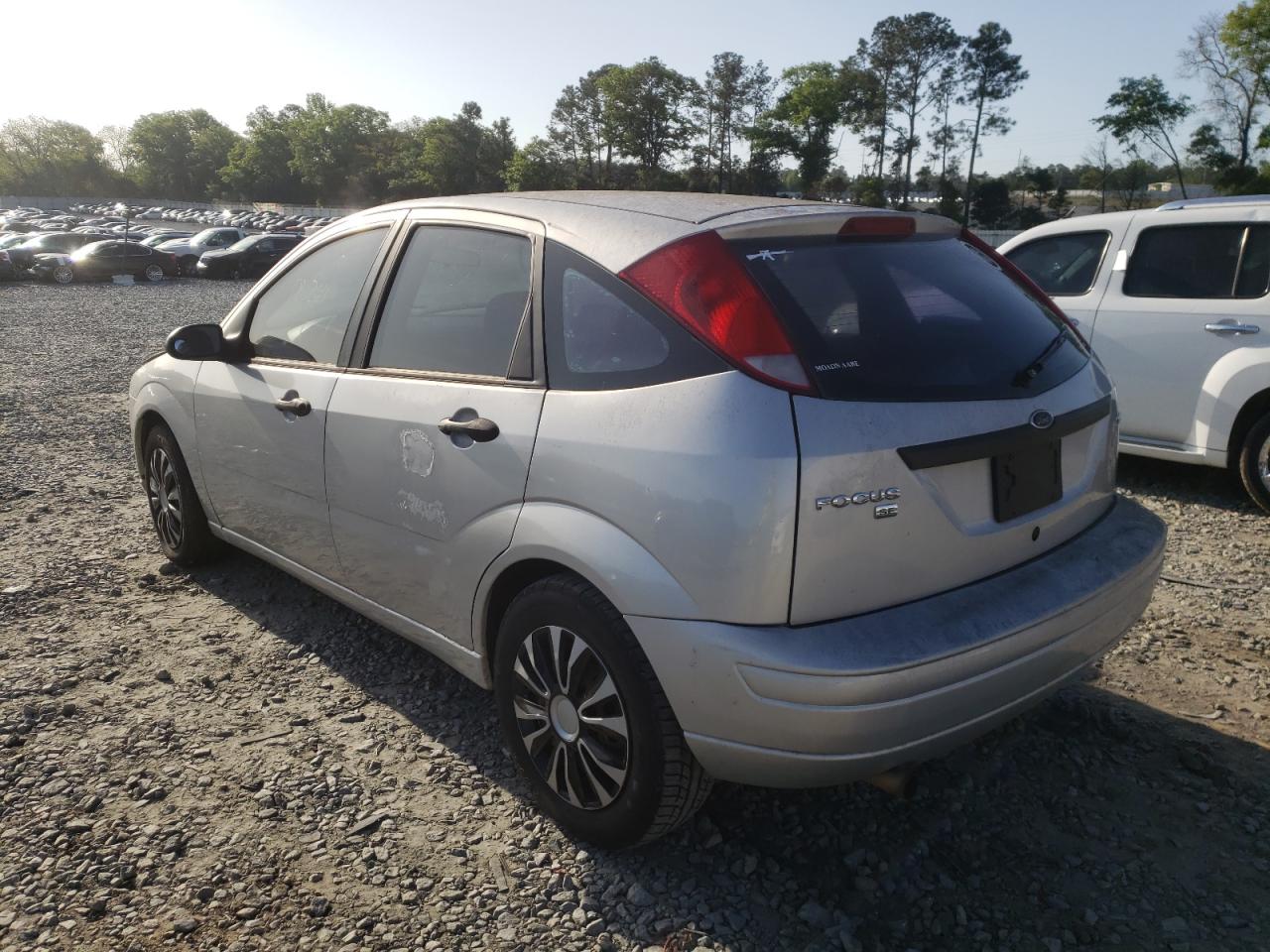 Photo 3 from auction – 2005 FORD FOCUS ZX5 with VIN 3FAFP37N35R105220